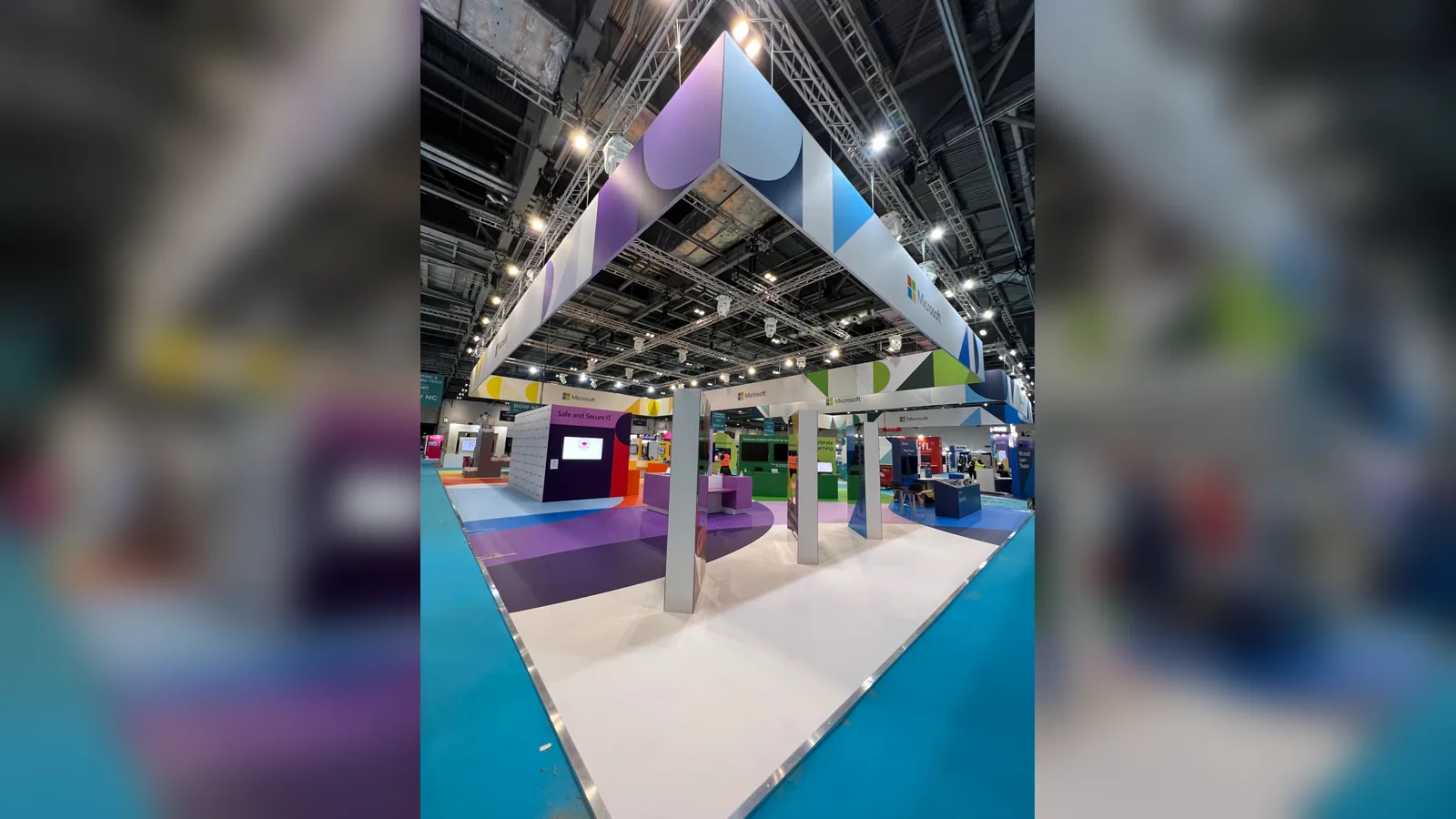 Live event scenic, lighting and AV — project image 63